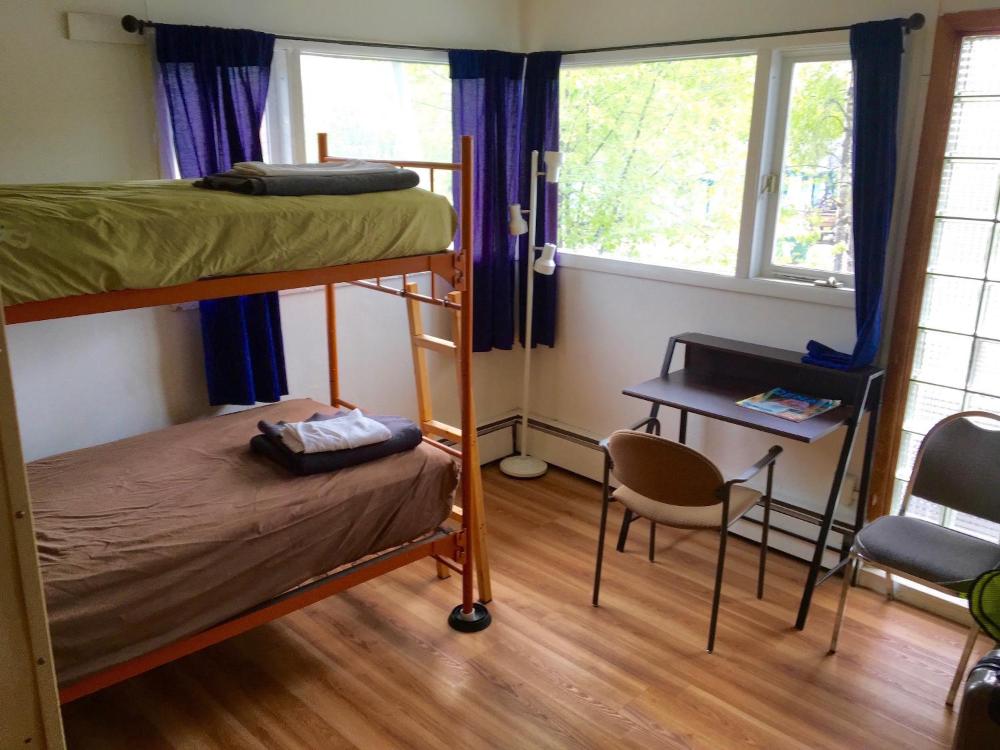 Bed in 4-Bed Mixed Dormitory Room interior